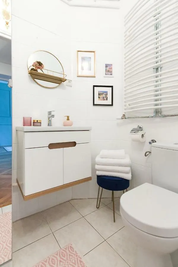 Wawelove Royal Spacious 2 Bedroom Apt 1 Min To Main Sq! Krakow 0*,