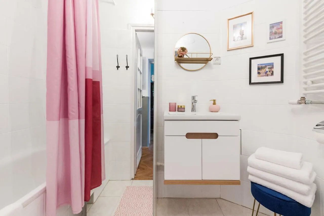 Wawelove Royal Spacious 2 Bedroom Apt 1 Min To Main Sq! Krakow